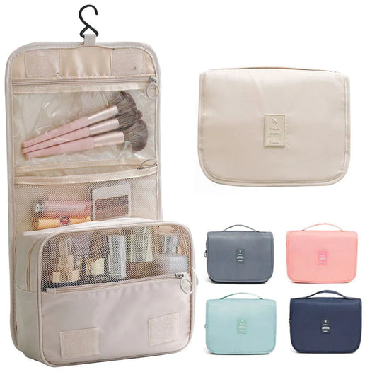 La Viaje 
Travel Makeup Bag